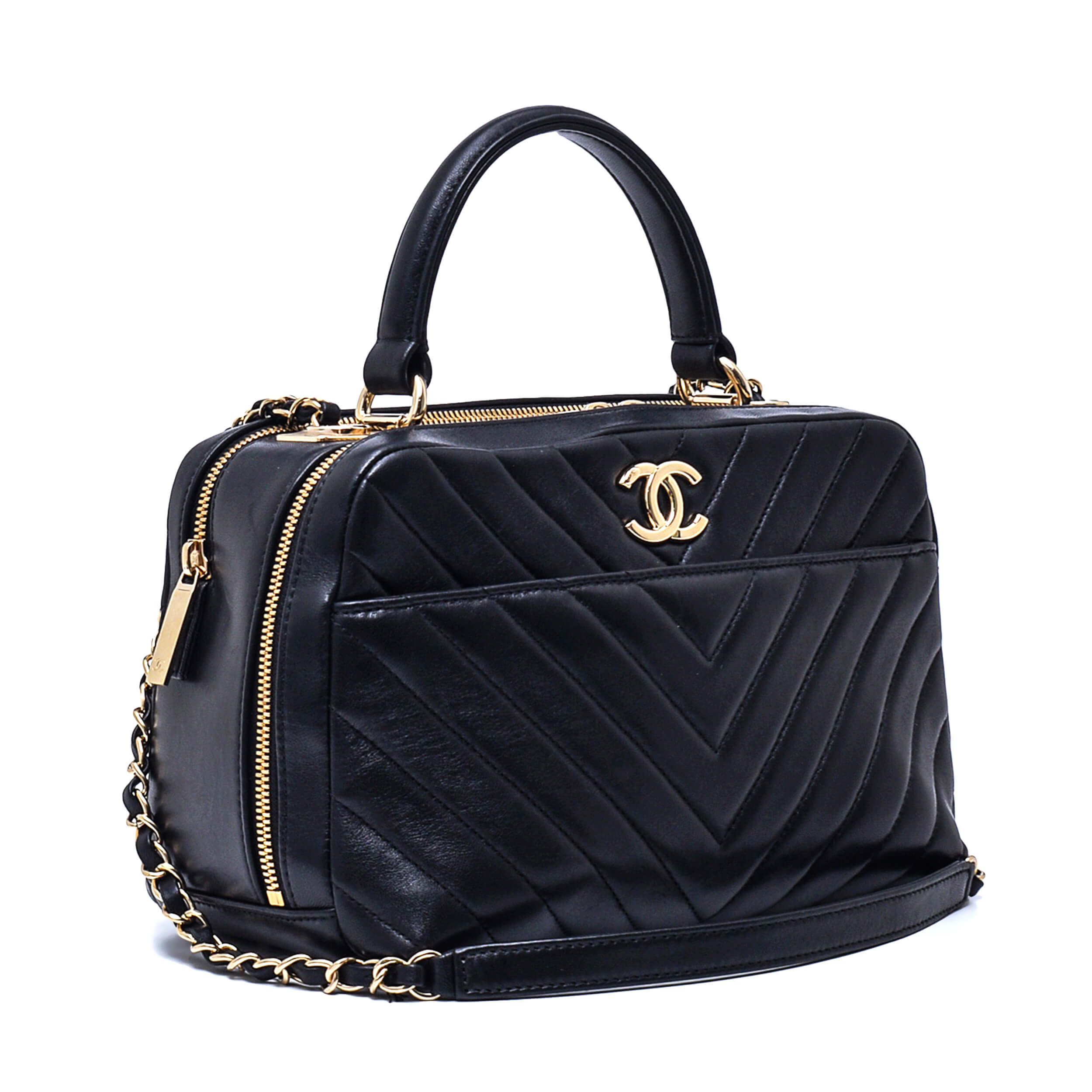 Chanel - Black Chevron Lambskin Leather Trendy Medium CC Bowling Bag